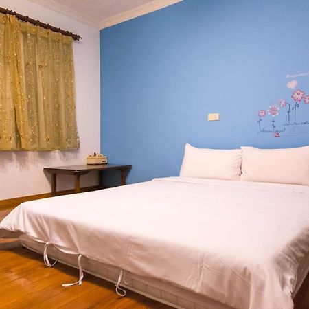 Bed and Breakfast Dog House T'ai-tung Exterior foto