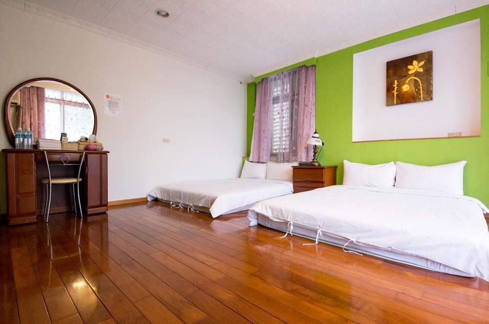 Bed and Breakfast Dog House T'ai-tung Exterior foto